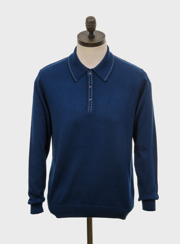 ART GALLERY CLOTHING SIXTIES MOD RETRO IVY STYLE KNITWEAR WHARTON Navy blue, long sleeved, three buttoned knitted polo shirt with deep forest green & off white saddle stitch on collar & placket. Fine gauge, retro style knitwear.